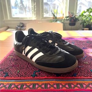 EUC Adidas OG Sambas Women’s 9.5
